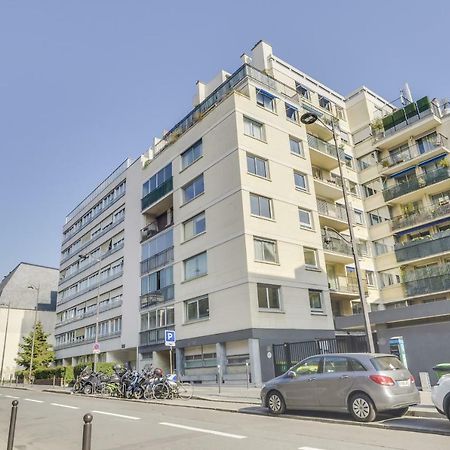 Charming Apartment With Terrace By Weekome パリ エクステリア 写真