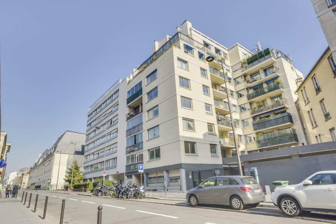 Charming Apartment With Terrace By Weekome パリ エクステリア 写真